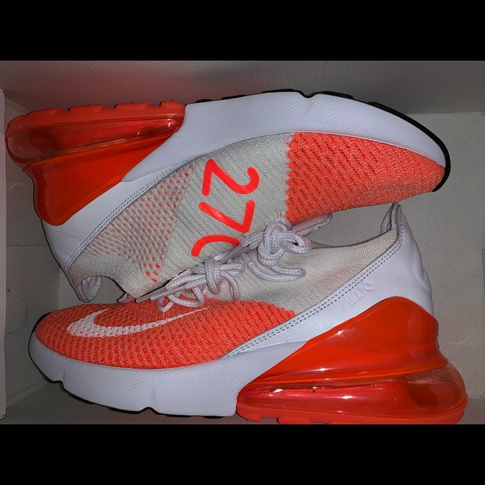 Women’s Nike Air Max 270 Flyknit “Crimson” Sz 8.0